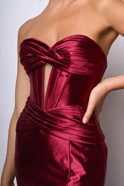 Abito da sera in raso a bustier