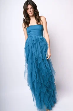 Abito lungo a bustier in tulle con volants