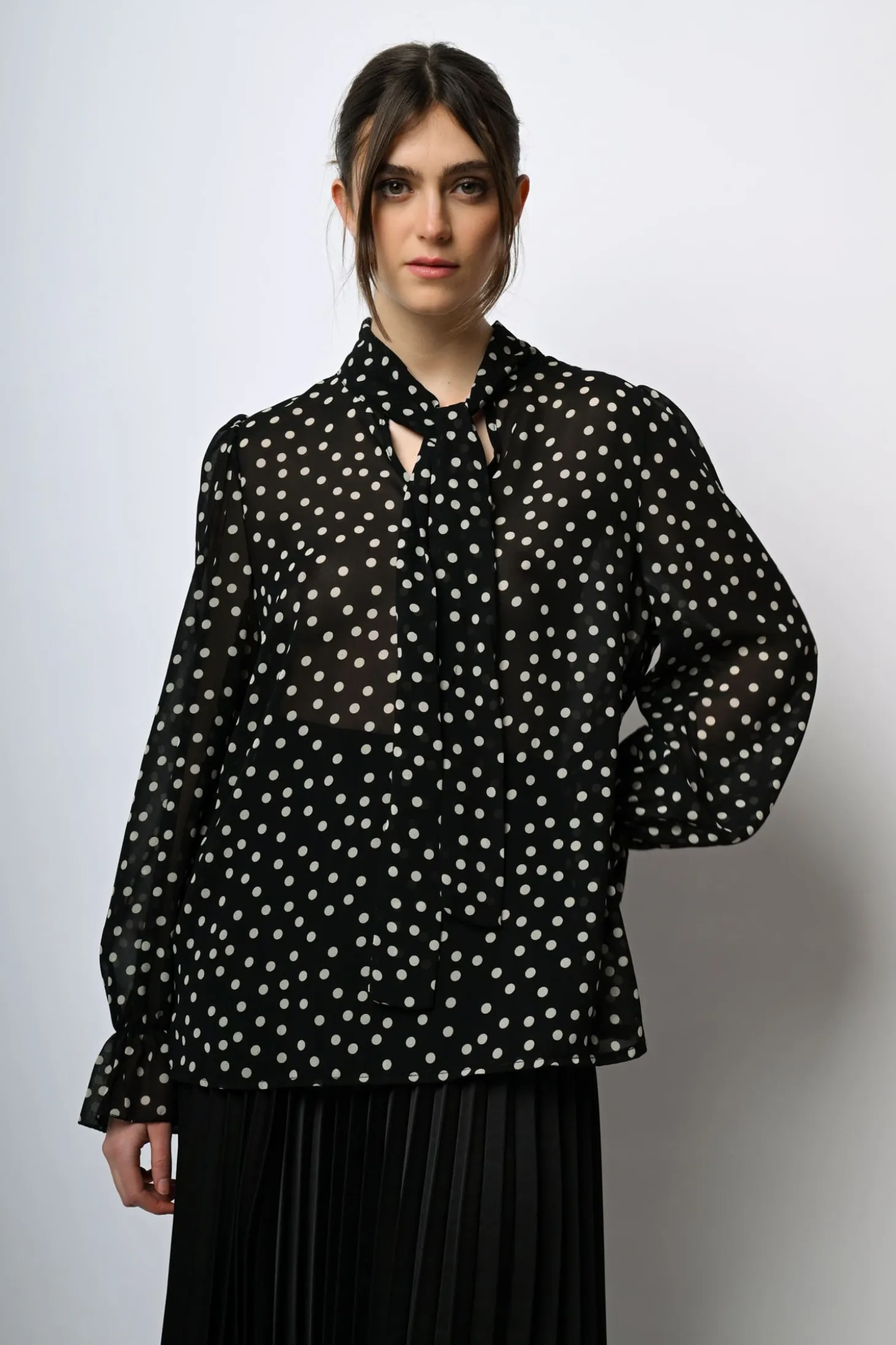 Blusa a stampa pois