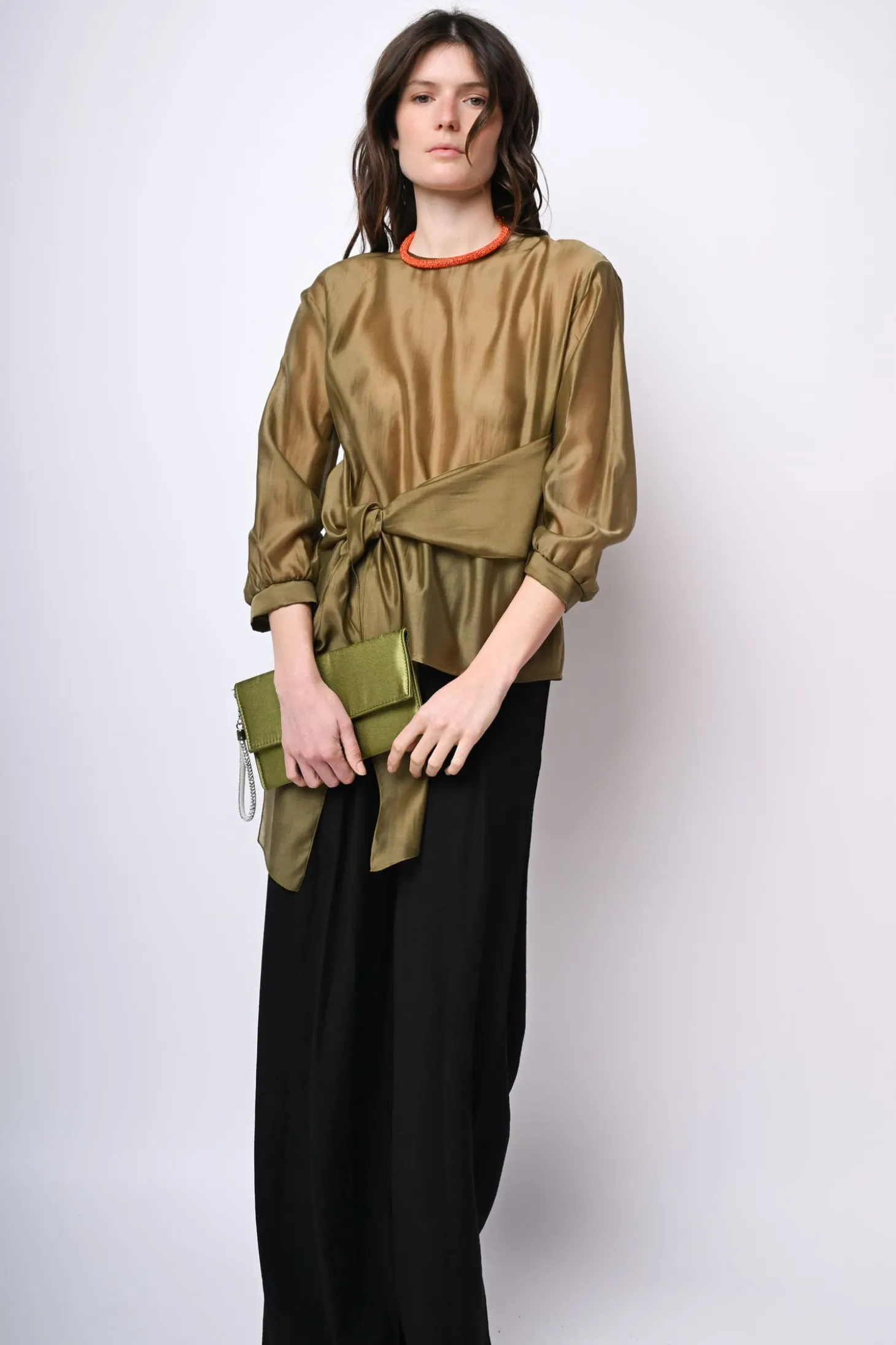 Blusa in mussola con fusciacca