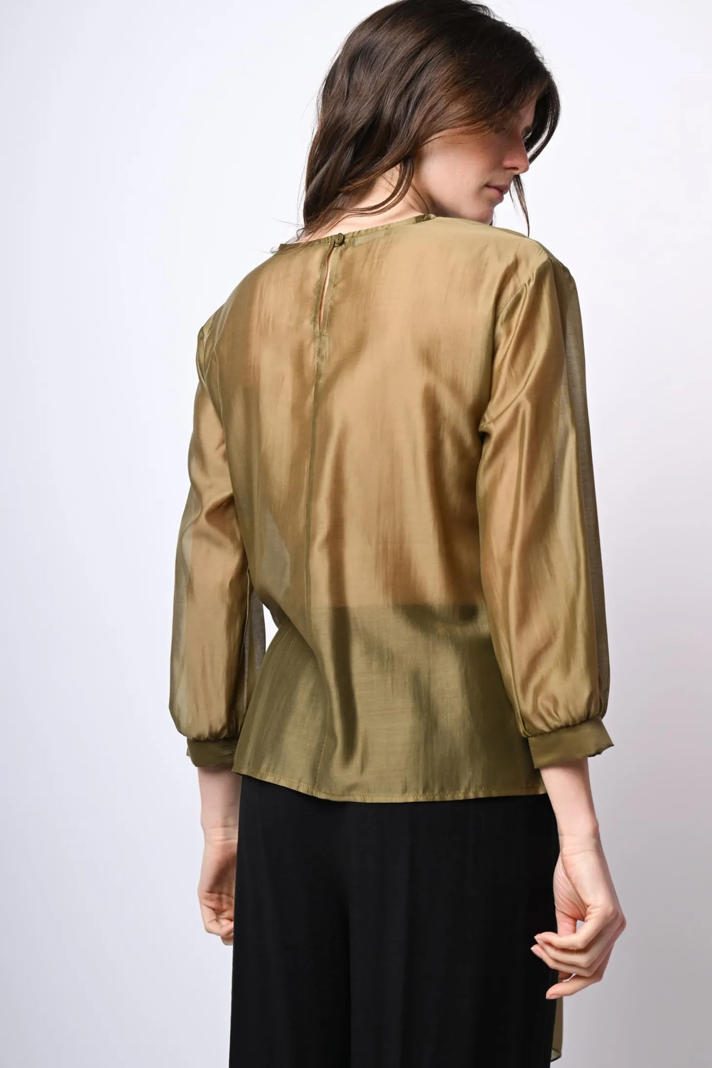 Blusa in mussola con fusciacca