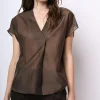 Blusa in mussola con scollo a V