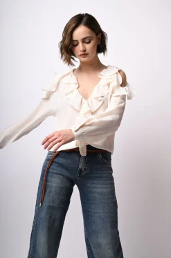 Camicia con cut-outs e volants
