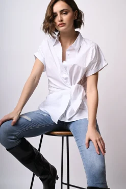 Camicia con nodo laterale