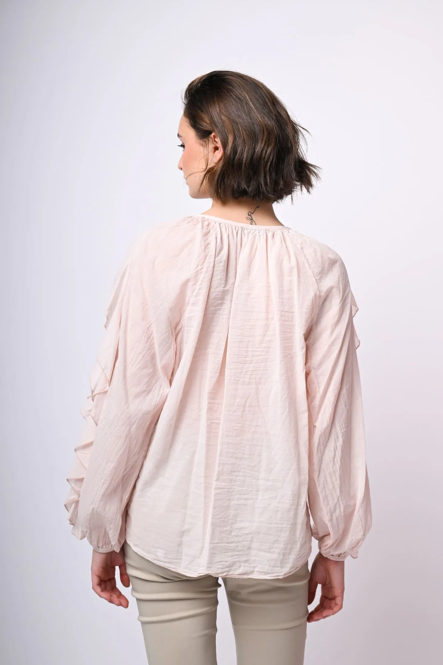 Camicia in mussola di cotone con volants