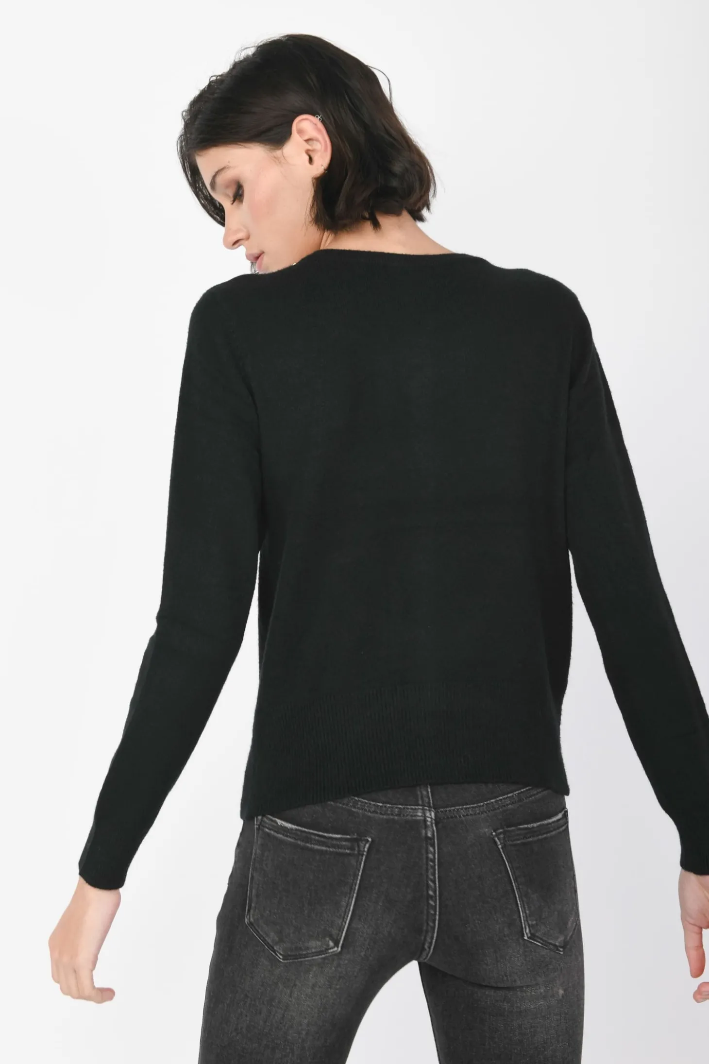Cardigan con catenella decorativa