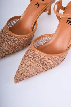 Décolleté slingback in rafia
