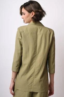Giacca basic con bottone gioiello