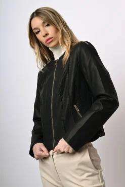 Giacca in similpelle con zip