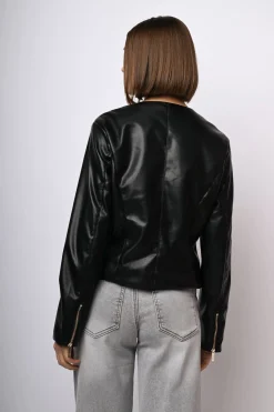 Giacca in similpelle con zip