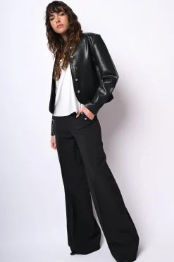 Giacca in similpelle con bottoni