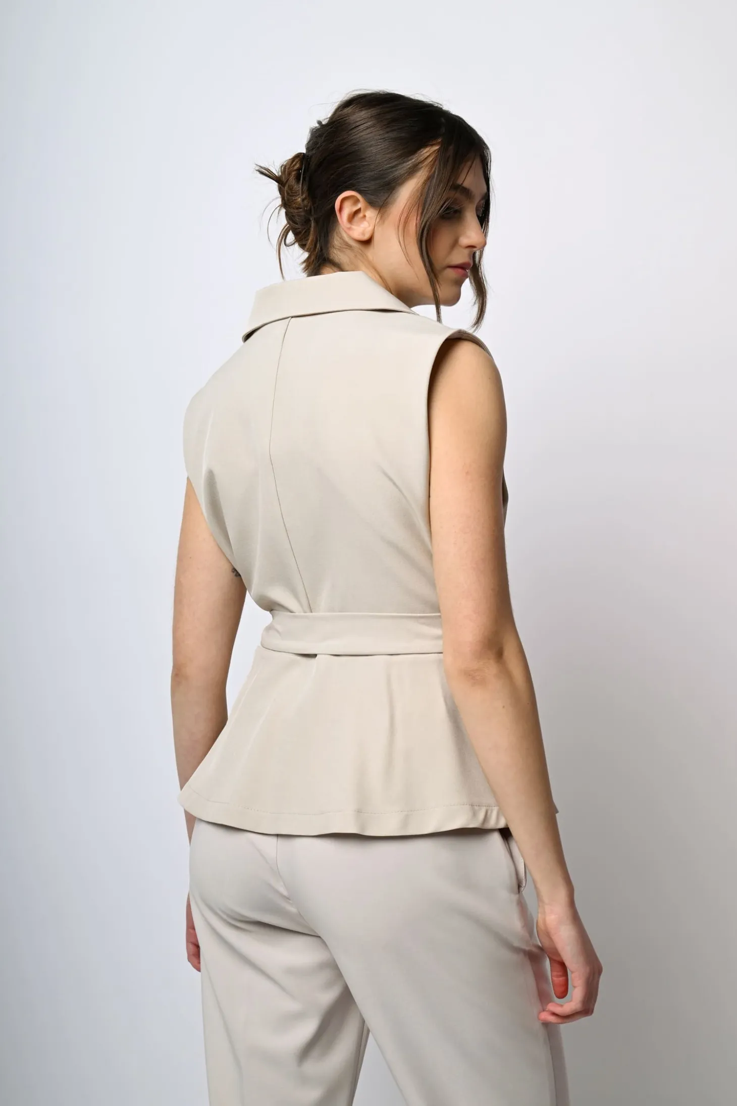 Gilet doppiopetto con cintura
