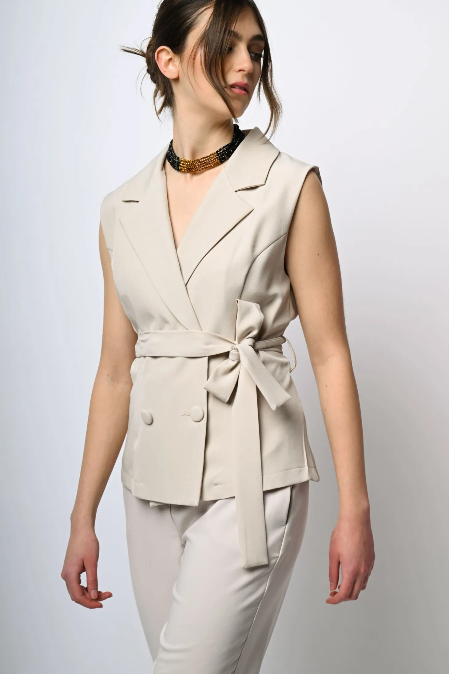 Gilet doppiopetto con cintura