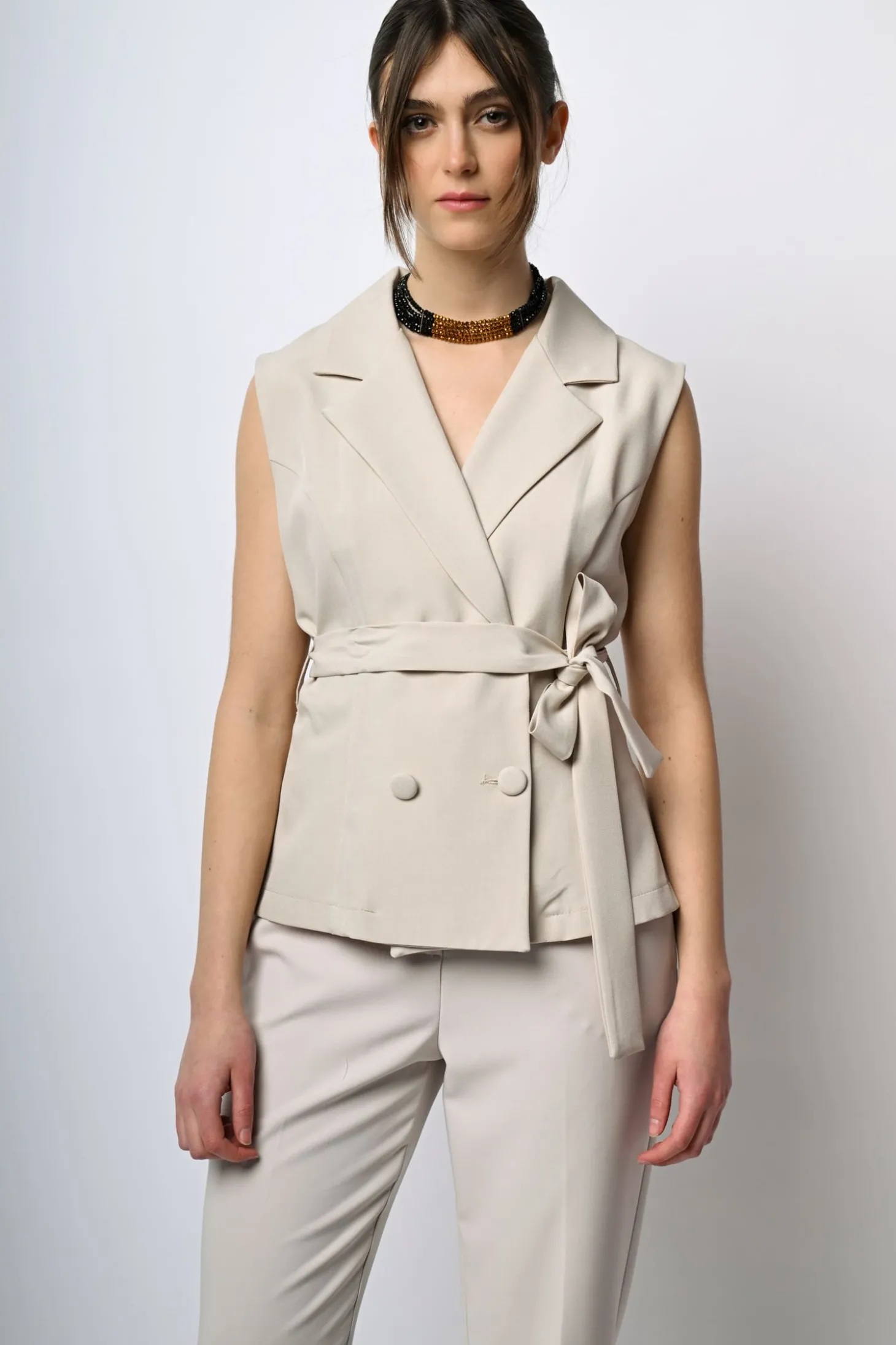 Gilet doppiopetto con cintura