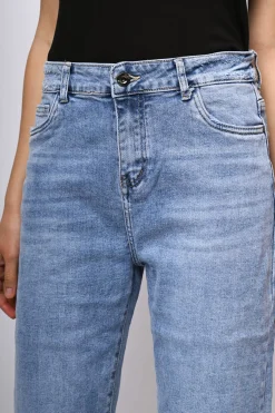 Jeans a gamba dritta