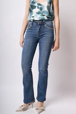 Jeans a zampa con strass