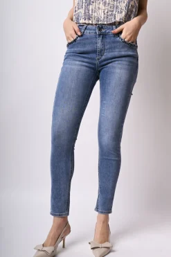 Jeans slim-fit con strass