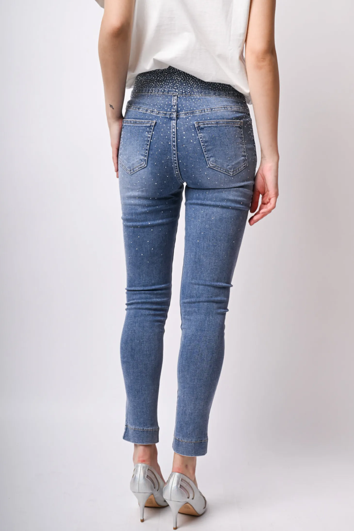 Jeans slim-fit con strass