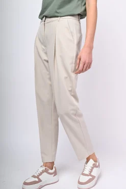 Pantaloni a carota con pinces