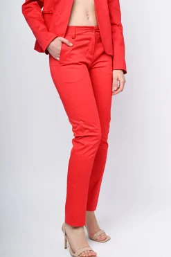 Pantaloni a sigaretta