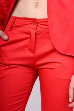 Pantaloni a sigaretta