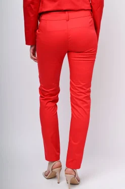 Pantaloni a sigaretta
