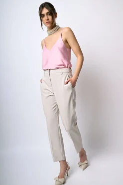 Pantaloni a sigaretta con piega stirata