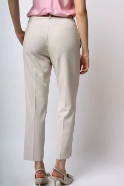 Pantaloni a sigaretta con piega stirata