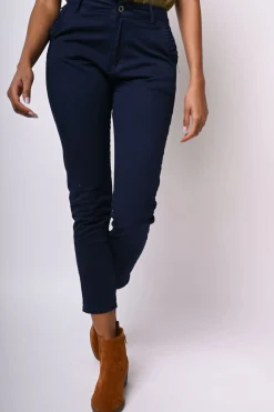 Pantaloni chino con rouches