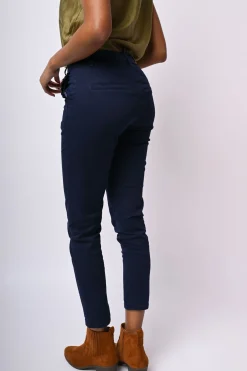 Pantaloni chino con rouches