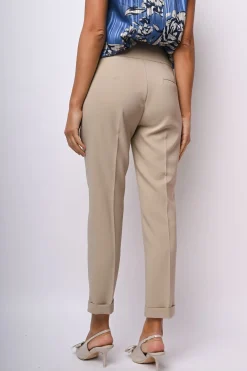 Pantaloni classici con bottoni