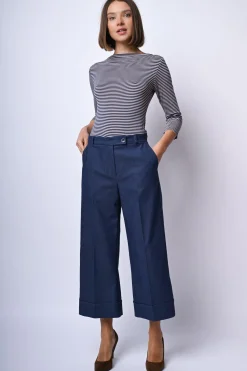 Pantaloni crop con risvolto