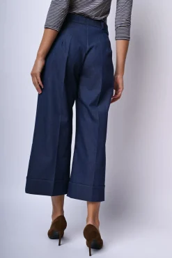 Pantaloni crop con risvolto