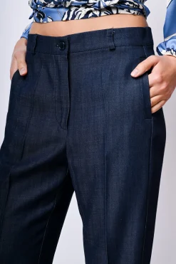 Pantaloni in tencel a gamba dritta
