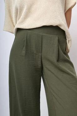Pantaloni palazzo con pieghe