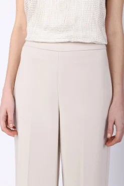 Pantaloni palazzo con piega stirata