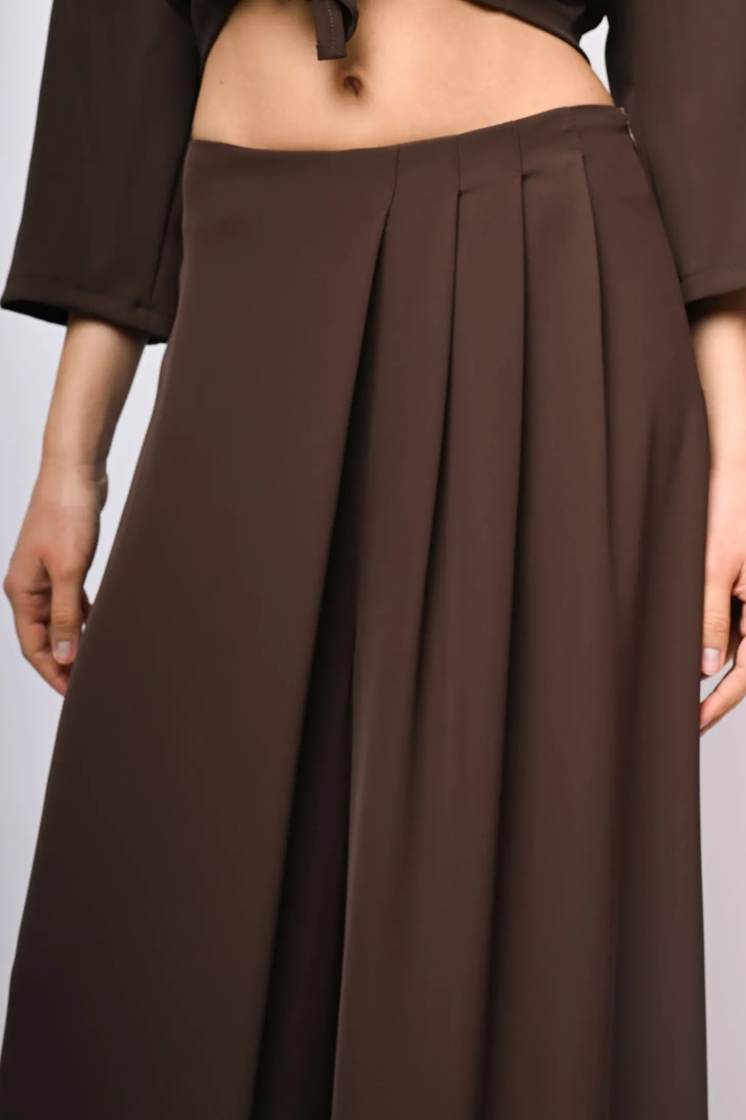 Pantaloni palazzo con pieghe
