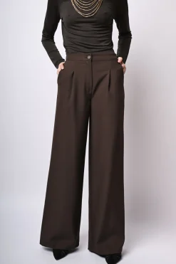 Pantaloni palazzo con tasche sul retro