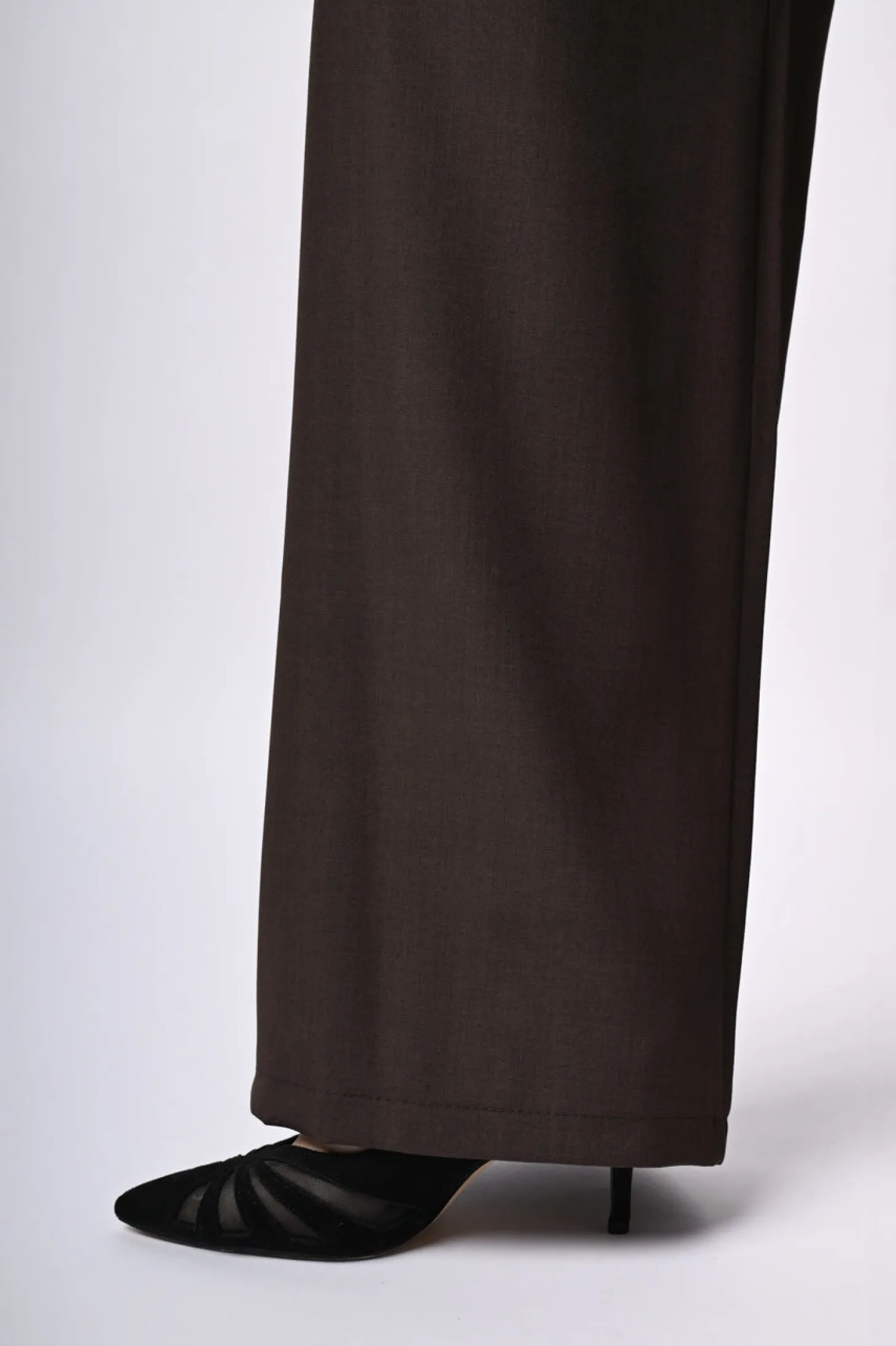 Pantaloni palazzo con tasche sul retro