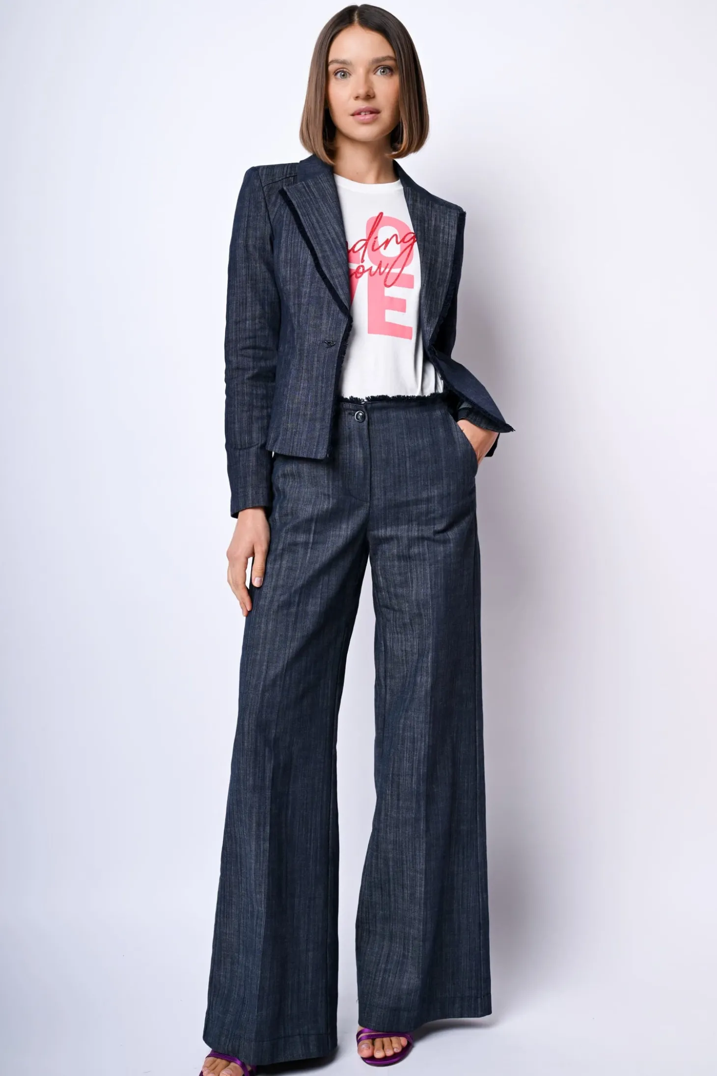 Pantaloni palazzo con vita sfrangiata