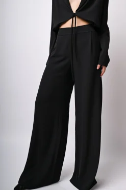Pantaloni palazzo con vita elasticizzata