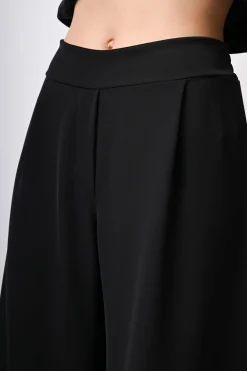 Pantaloni palazzo con vita elasticizzata