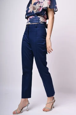 Pantaloni slim-fit con impuntura