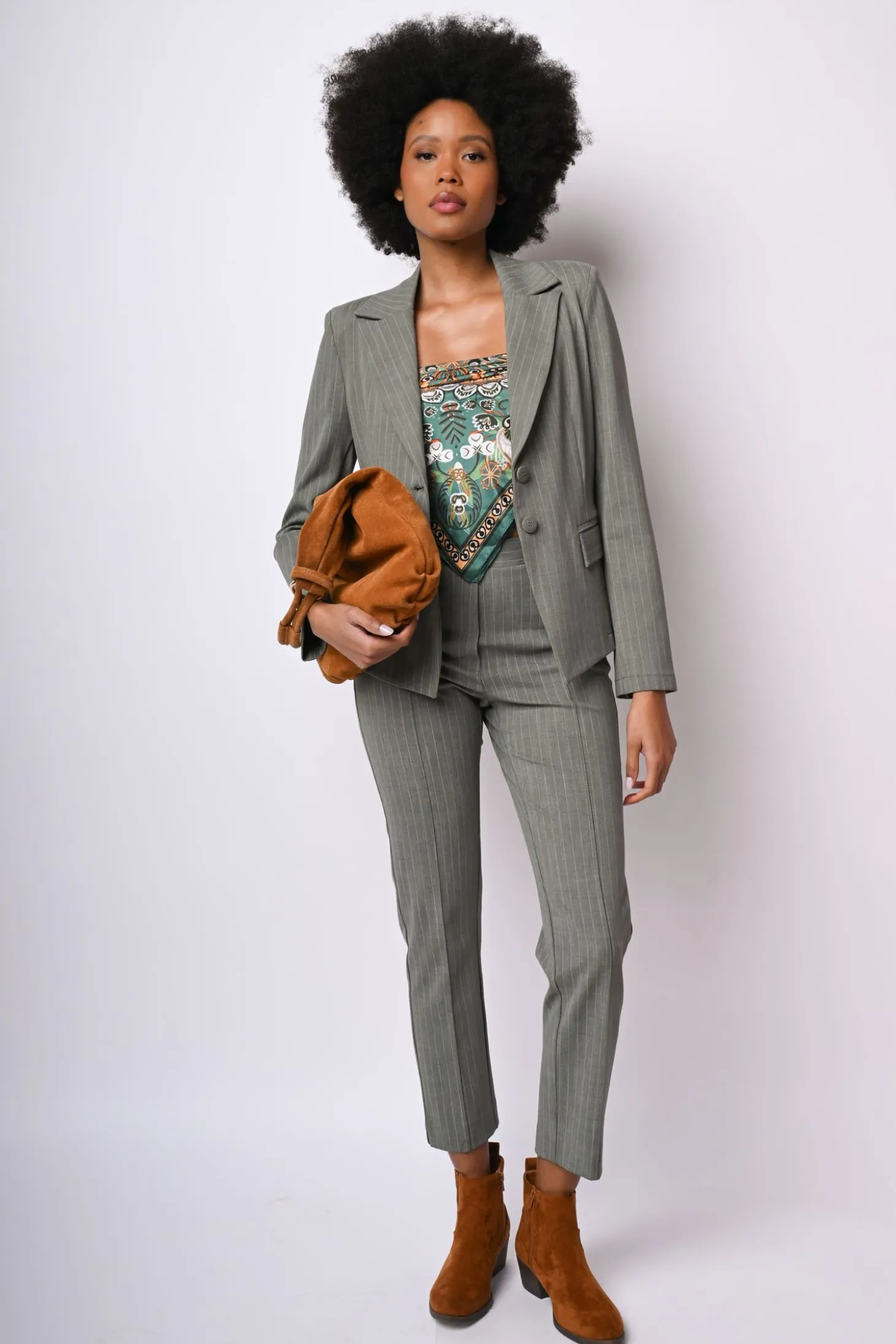 Pantaloni slim-fit gessati