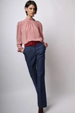Pantaloni svasati in twill