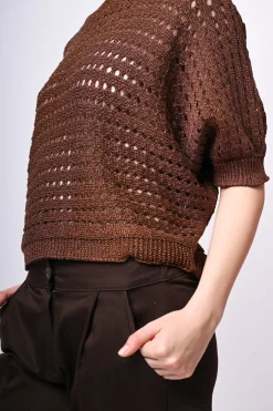 Pull in maglia crochet con fiocco sul retro