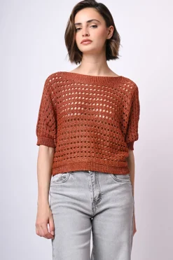 Pull in maglia crochet con fiocco sul retro