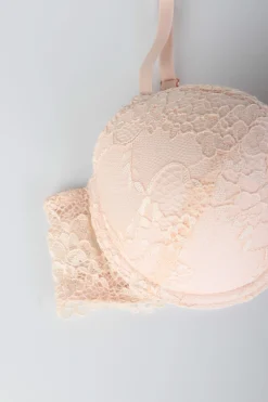 Reggiseno imbottito in pizzo