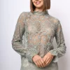 Top a maniche lunghe in pizzo