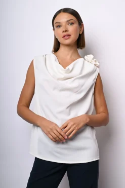 Top con rosa 3D